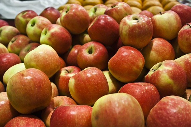 kashmiri apples