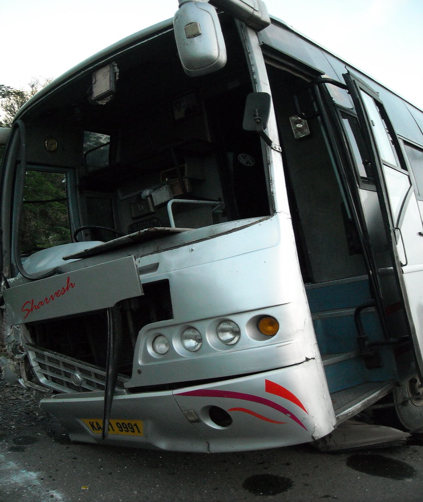 bus accident in shri lanka