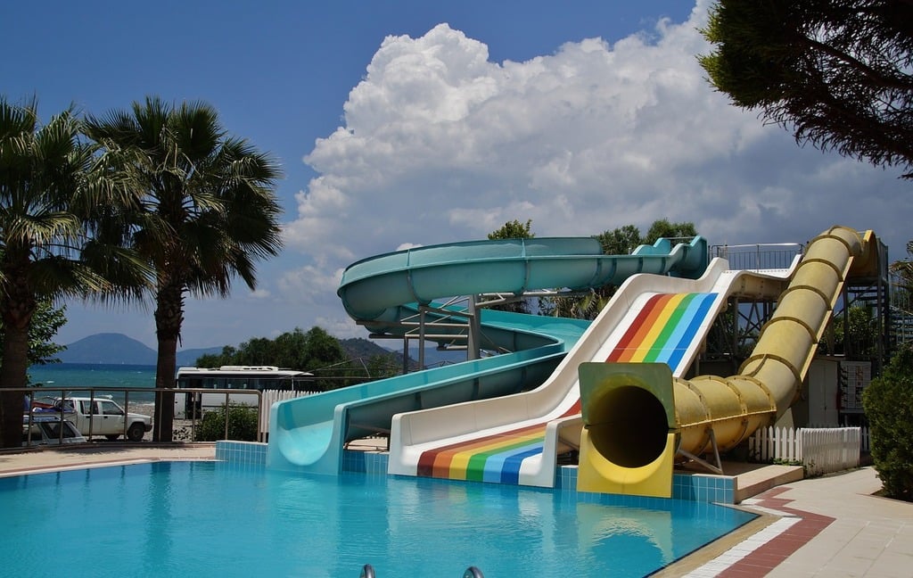 pool or slides ( north korea)
